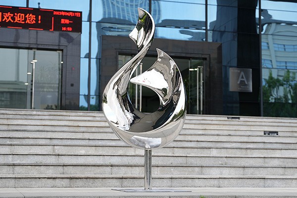 Polished Stainless Steel Abstract Swirl Sculpture for Outdoor Spaces